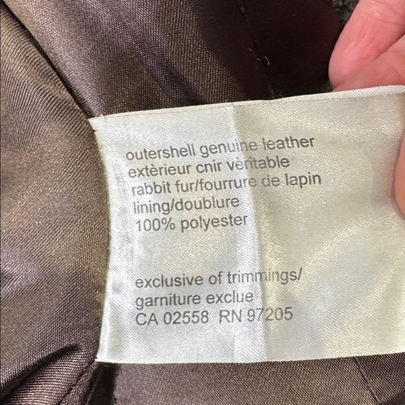 Danier Mid Length Brown Suede Coat with Shearling Trim size Medium - Picture 10 of 12